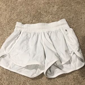 Lululemon Tracker Shorts NWOT
